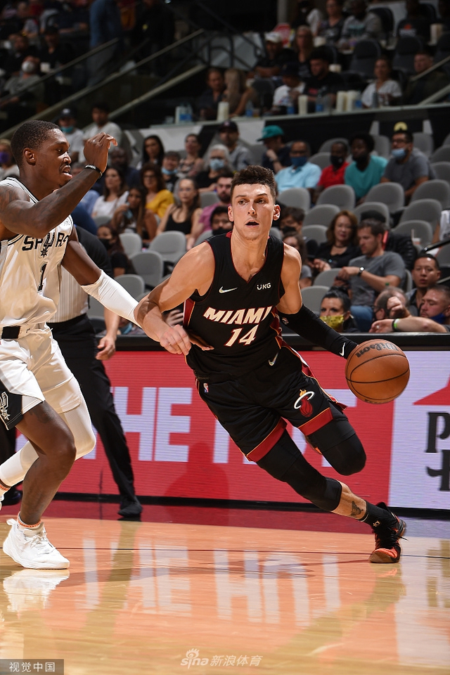 与此同时 与此同时